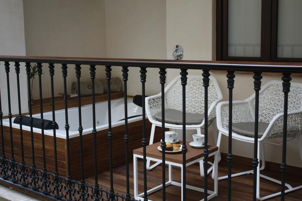 Casa 1800 4* Seville