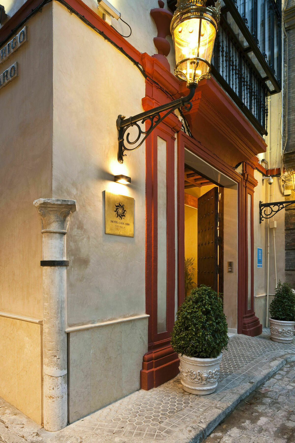 Casa 1800 Seville