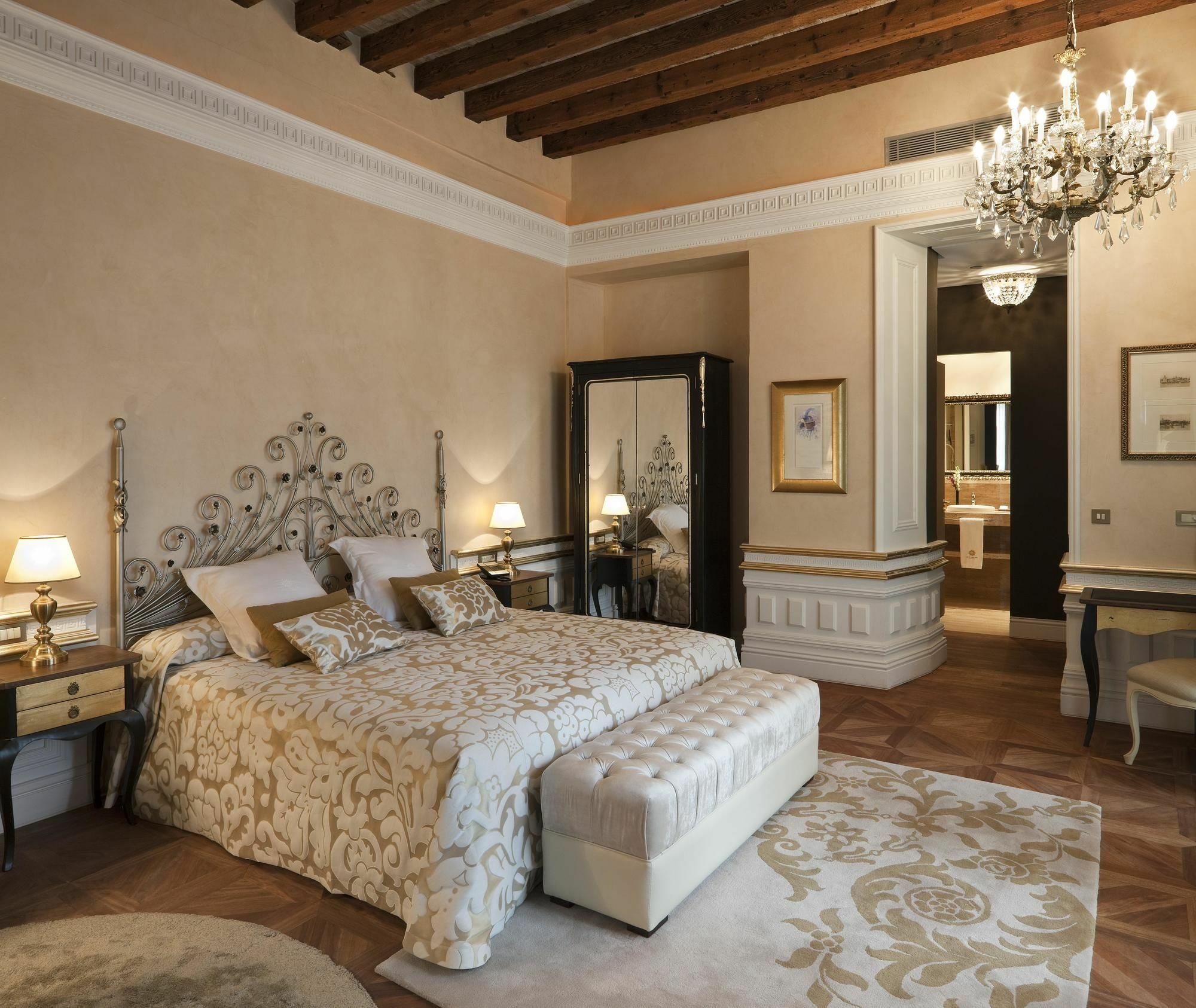 Hotel Casa 1800 4*